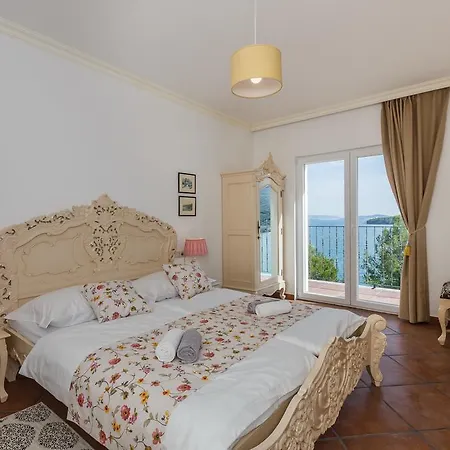 Luxe Front Line Near Trogir