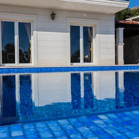 Villa Luxe Front Line Near Trogir Marina
