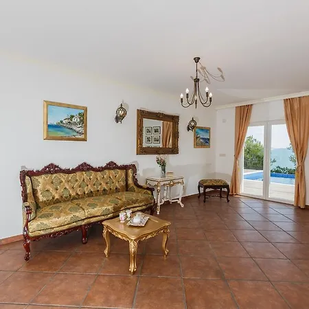 Villa Luxe Front Line Near Trogir Marina