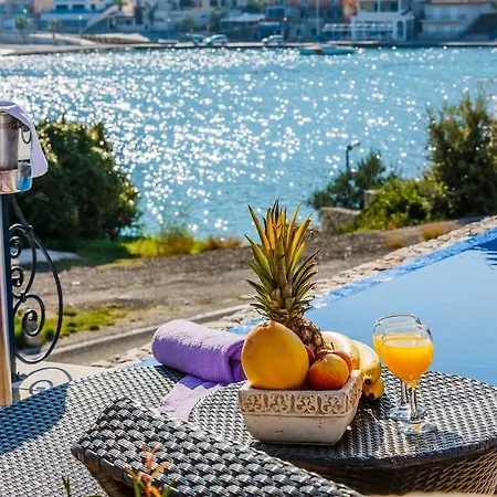 Luxe Front Line Near Trogir