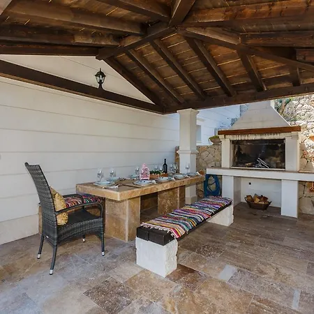 Villa Luxe Front Line Near Trogir